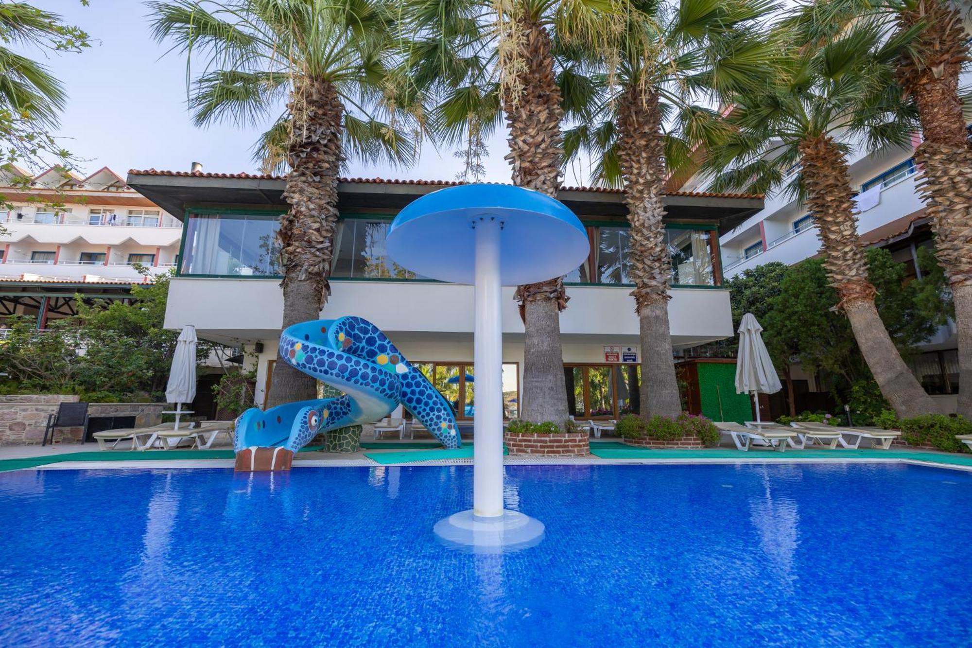 Halic Park Hotel Ayvalik Exterior photo
