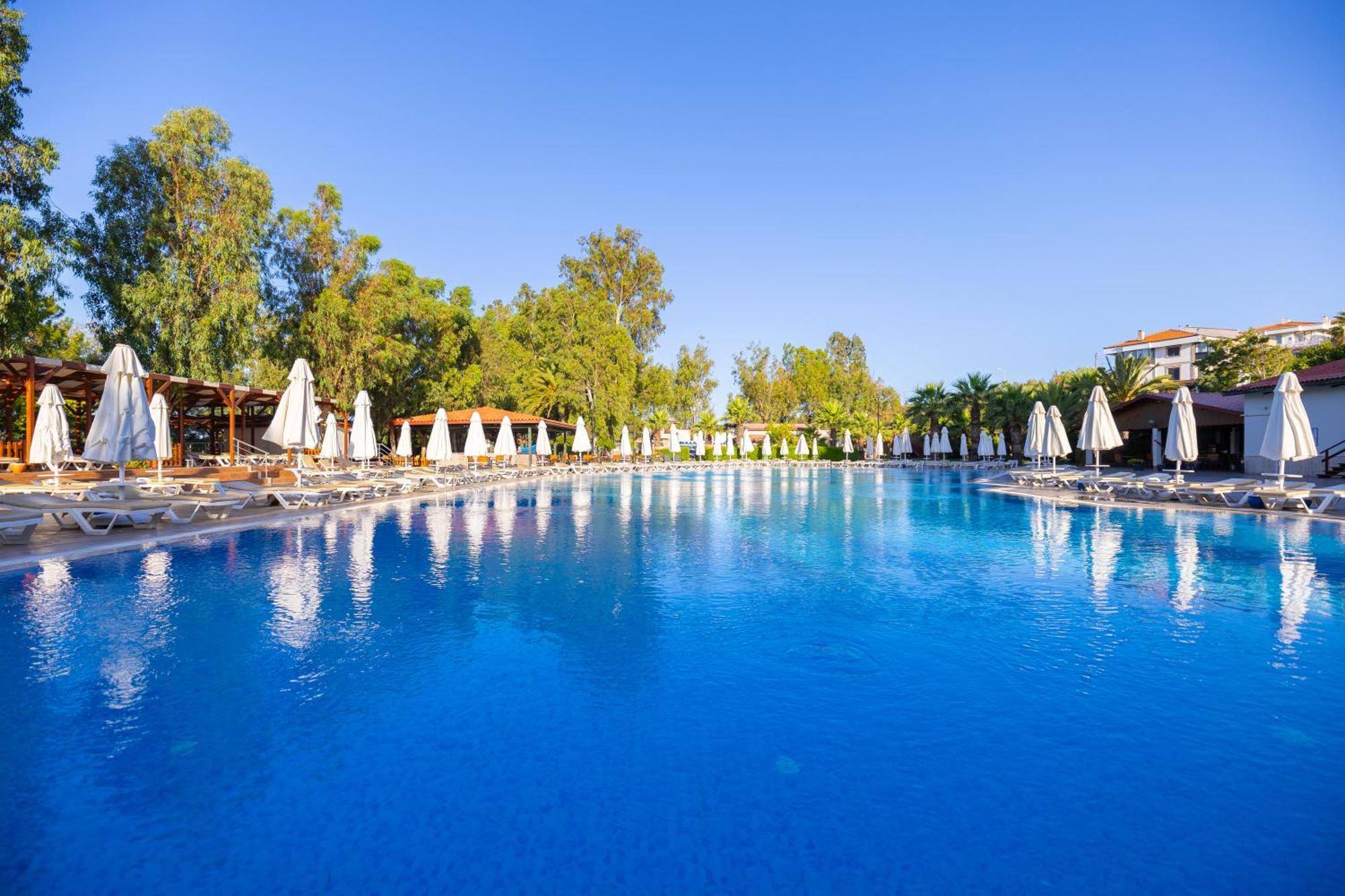 Halic Park Hotel Ayvalik Exterior photo