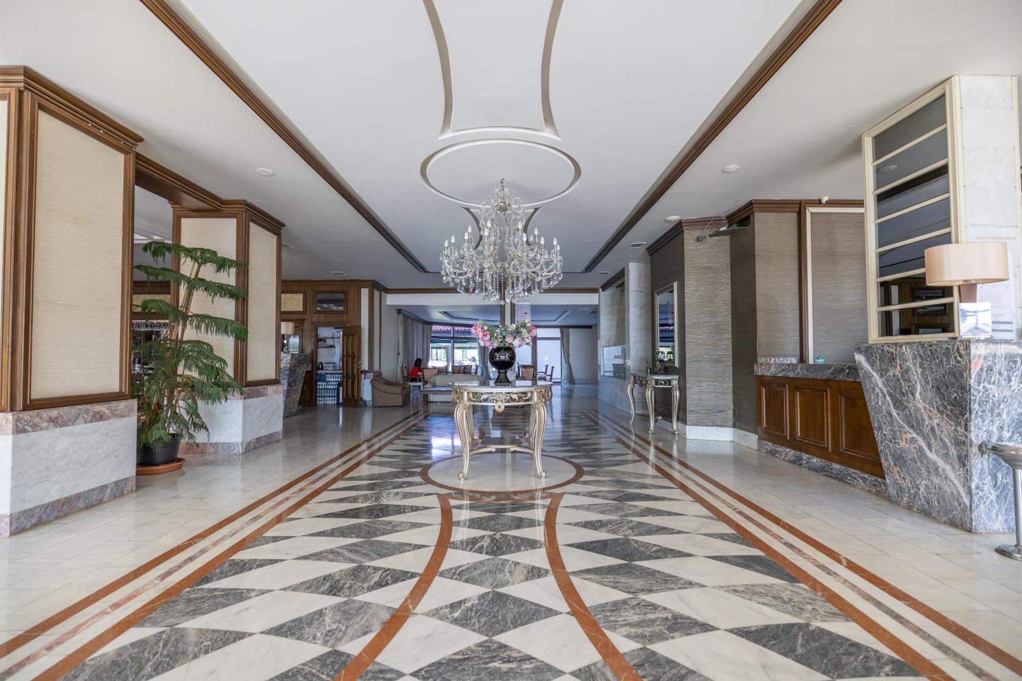 Halic Park Hotel Ayvalik Exterior photo