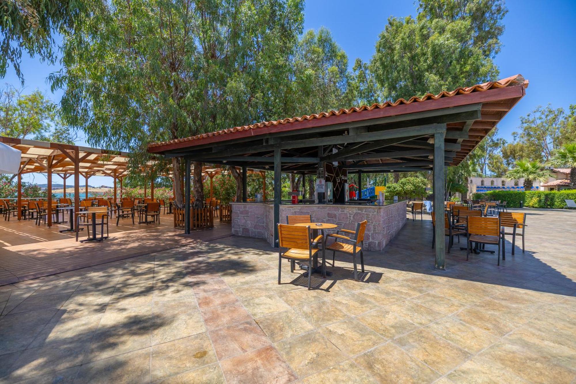 Halic Park Hotel Ayvalik Exterior photo