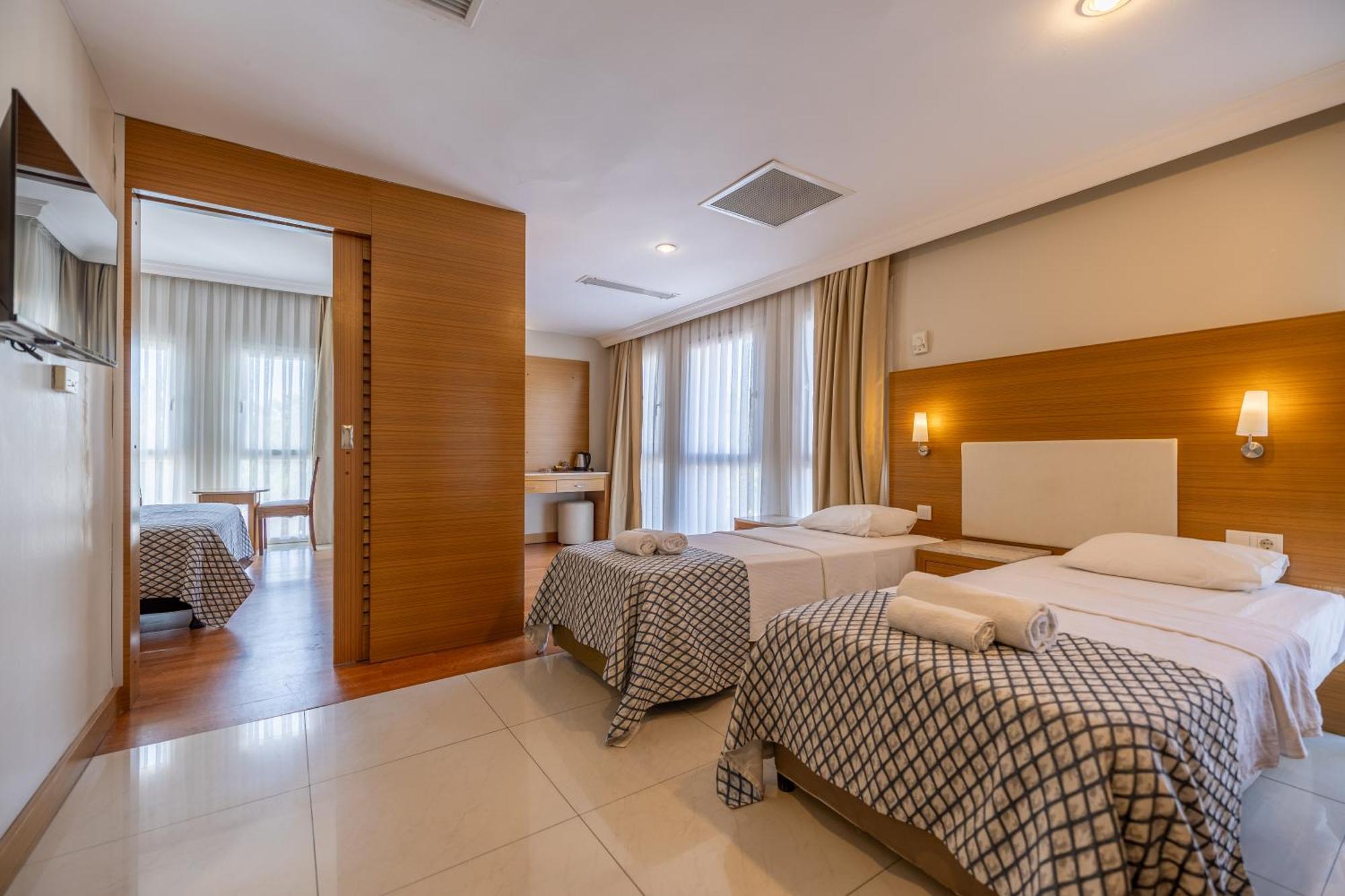 Halic Park Hotel Ayvalik Exterior photo