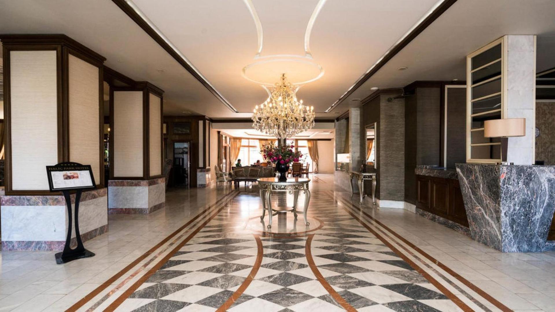 Halic Park Hotel Ayvalik Exterior photo